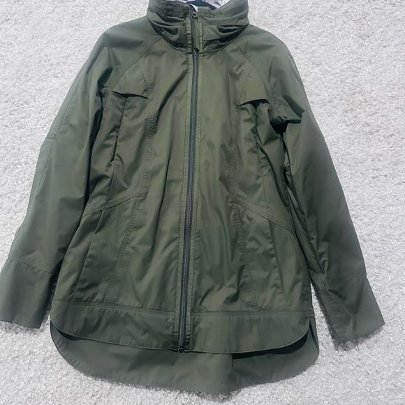 lululemon athletica Jackets & Blazers - lululemon ORIGINAL fo drizzle rain jacket